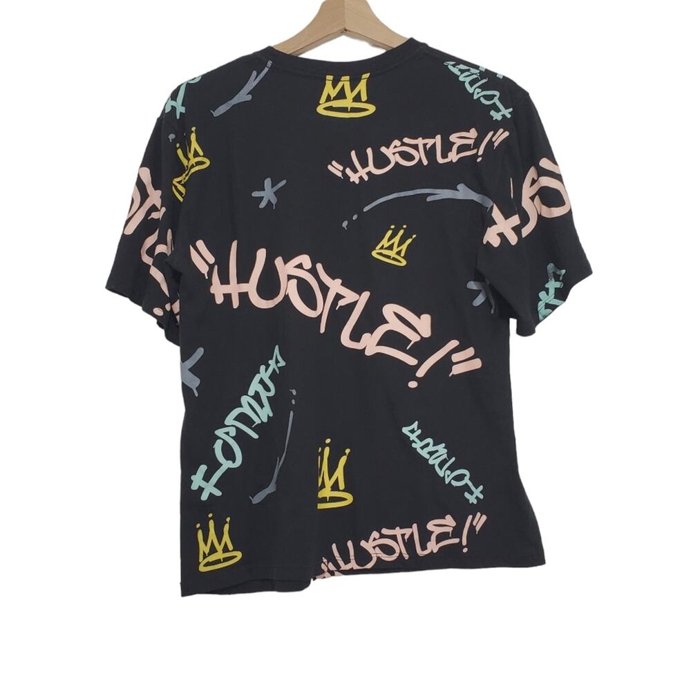 Bailey Apparel | Hustle Hard Bear Colorful Streetwear Tshirt - Picture 4 of 7